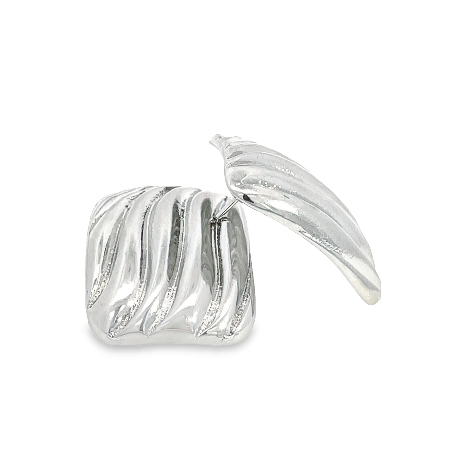 Rectangle Wavy Textured Stud Earrings (L459)