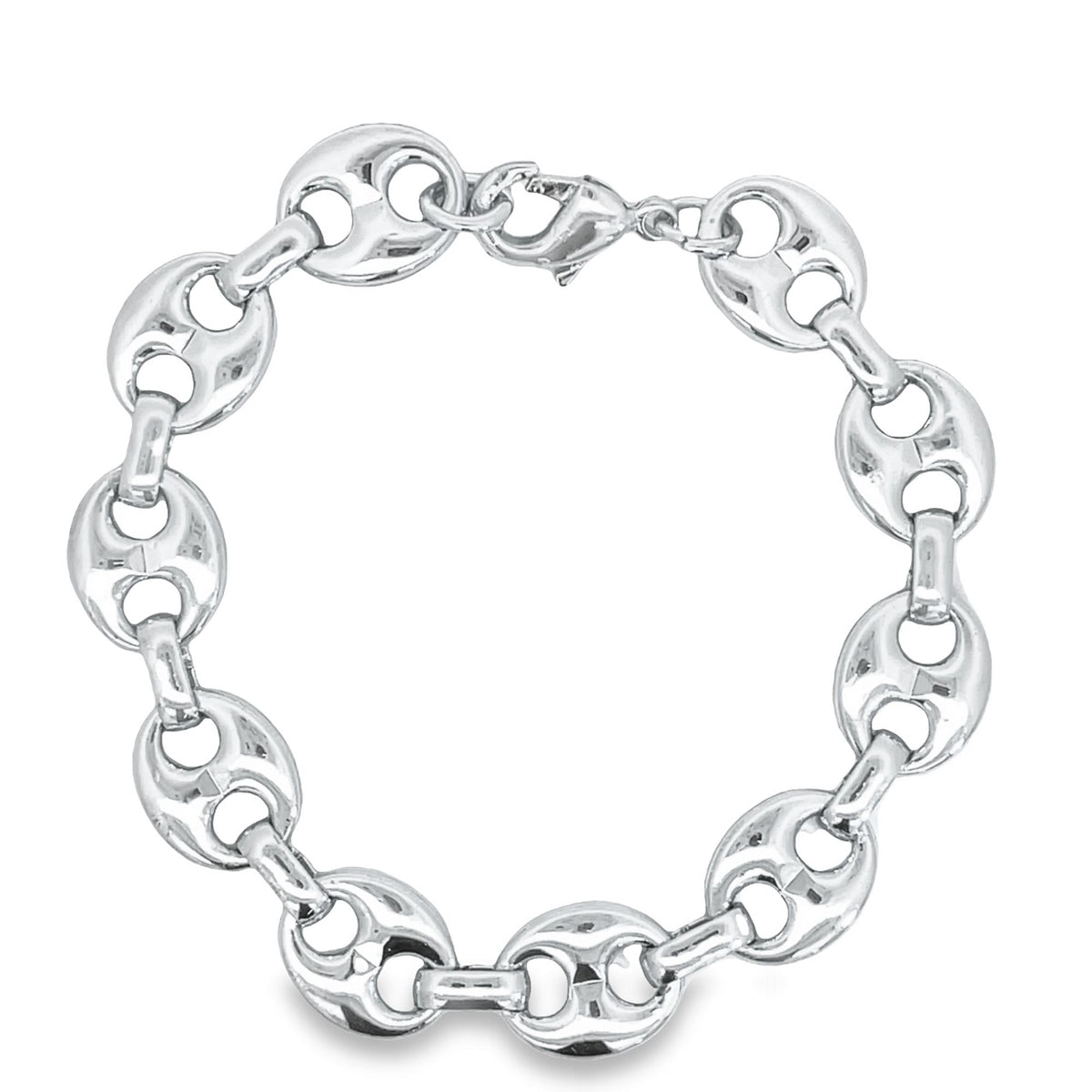 A polished silver mariner link bracelet curves in a circle against a clean white background.