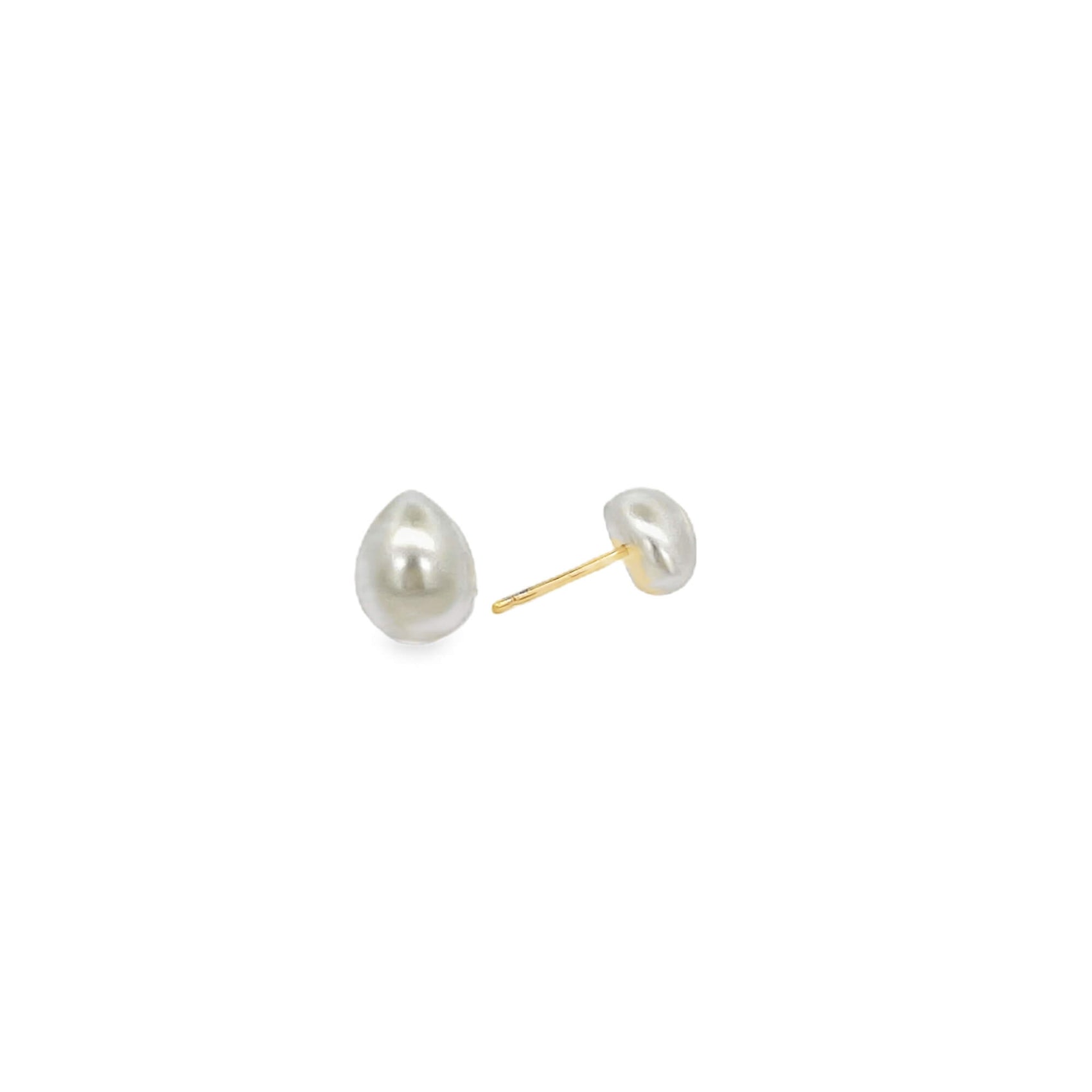 A pair of elegant teardrop-shaped pearl stud earrings features delicate gold posts against a clean white background.