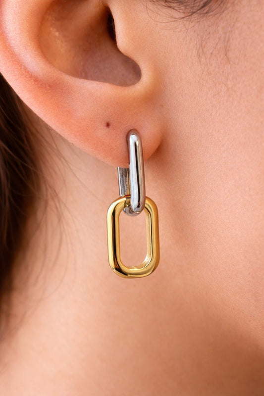 Modern 18K gold filled paperclip link earrings with a stylish two-tone finish. Tarnish-resistant, lightweight and perfect for everyday wear.