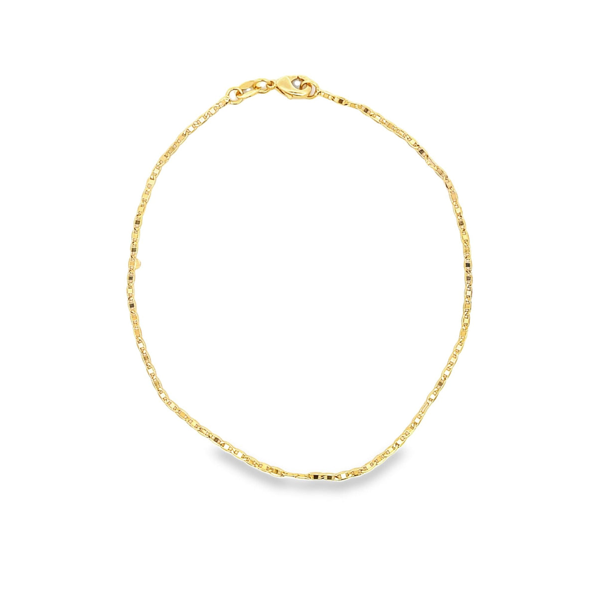 A delicate yellow gold chain necklace forms a smooth circle against a plain white background.