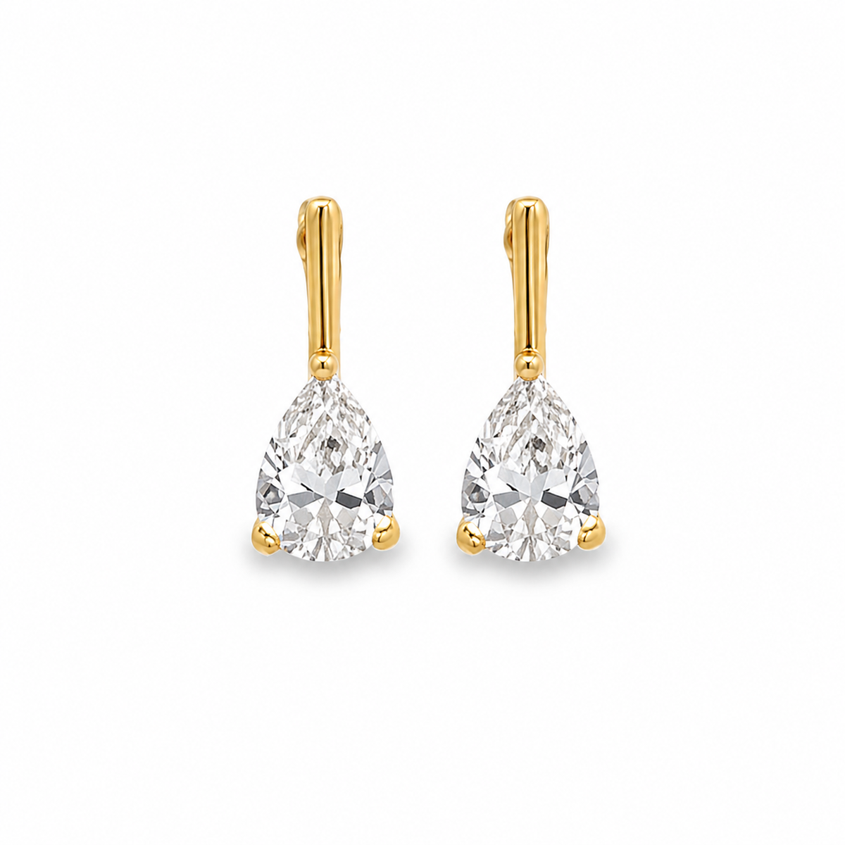 Elegant 18K gold filled pear drop earrings with a minimalist design.  lightweight and perfect for everyday wear or special occasions.