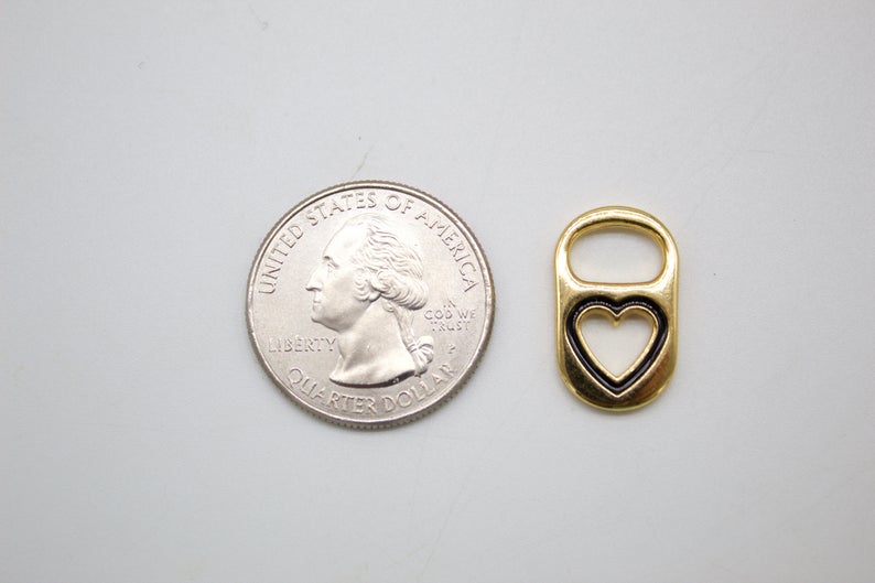 DIY Soda Tab Heart Necklace 🥤❤️ Easy Recycled Craft | Handmade jewelry  tutorials, Soda tab crafts, Pop tab crafts