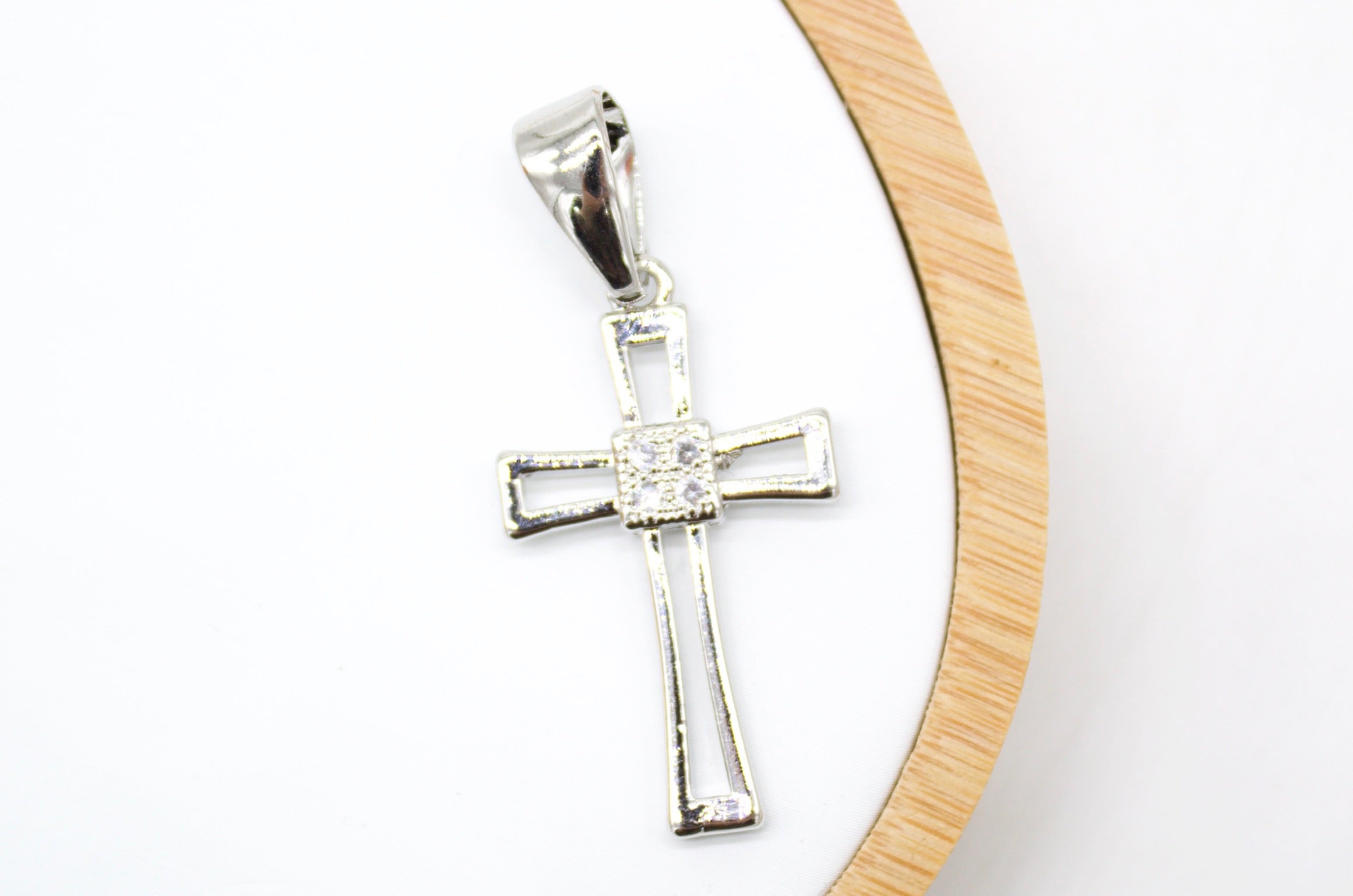 18K Gold Filled Outlined Cross Crucifix With Four Cz Stones Pendant