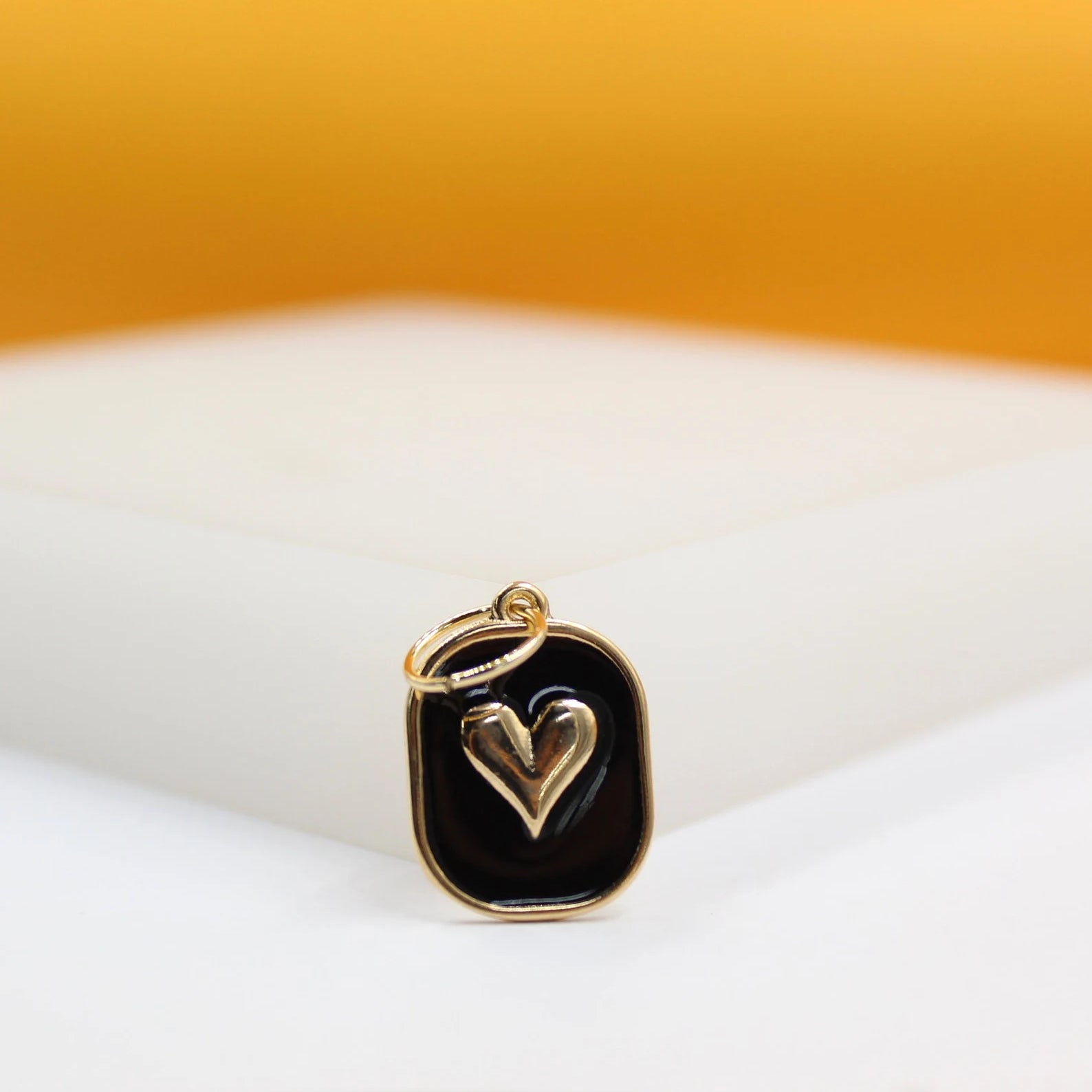 18K Gold Filled Enamel Gold Heart Pendant (A85)