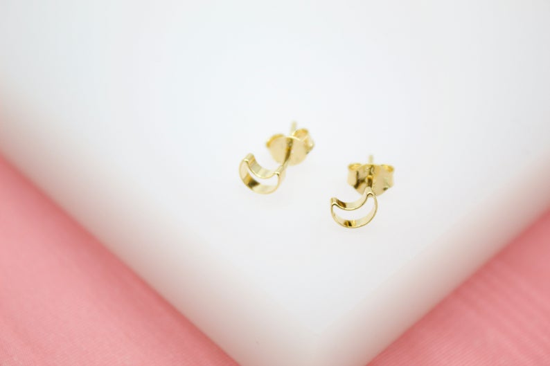 18K Gold Filled Moon Crescent Stud Earrings (L13) (L151-152)